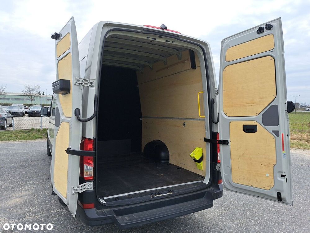 Volkswagen Crafter LIFT zabudowa brygadowa 8 miejsc - 17