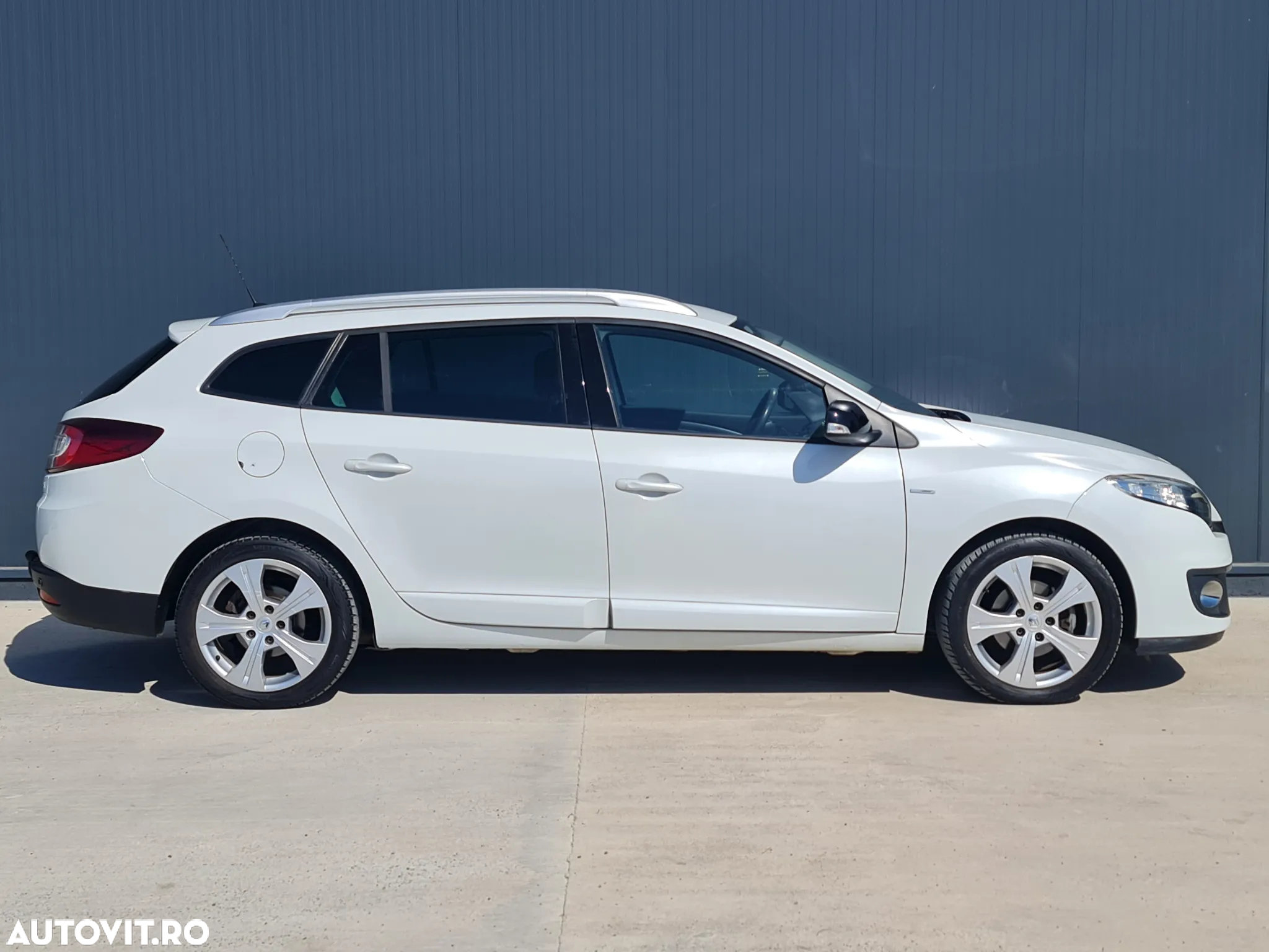 Renault Megane ENERGY dCi 110 Start & Stop Bose Edition - 11