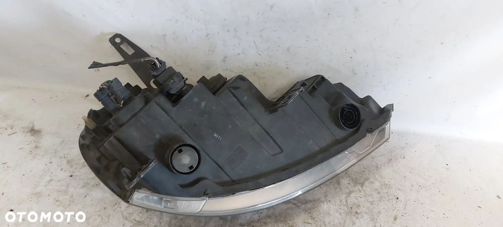 .   PRZOD PRZEDNIA LAMPA LEWA RENAULT GRAND MODUS - 4