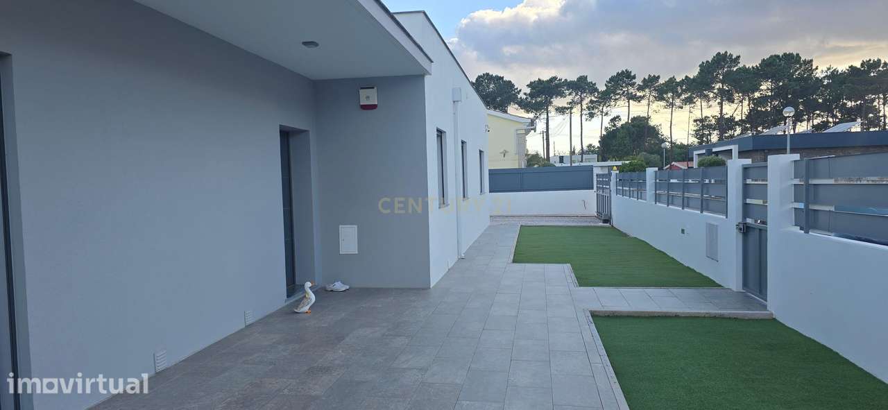 Moderna Moradia T3 em Azeitão, Setúbal com Piscina e Jardim - Grande imagem: 5/30