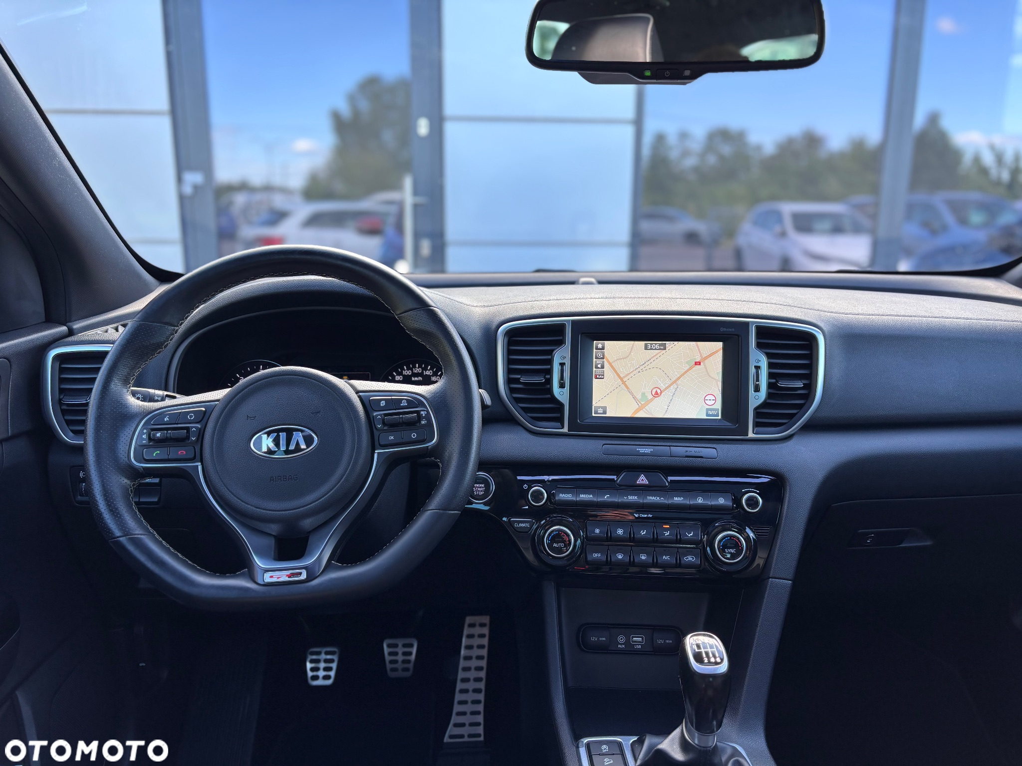 Kia Sportage - 12