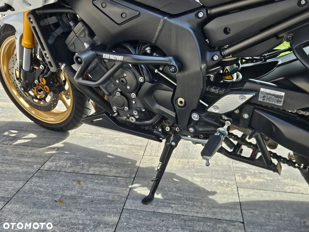 Yamaha FZ8 - 21