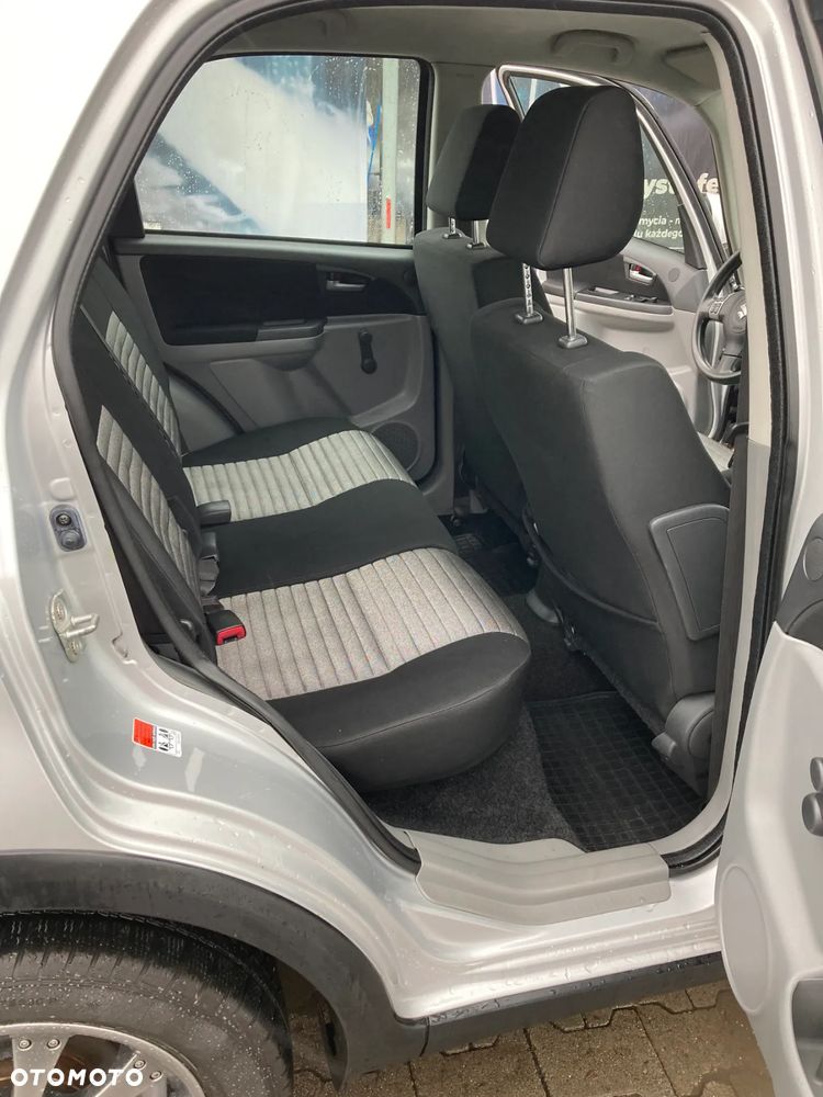 Suzuki SX4 1.6 Comfort - 10