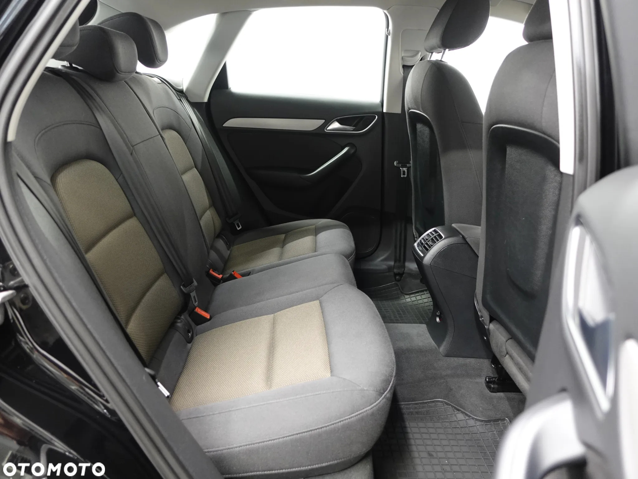 Audi Q3 2.0 TDI Quattro S tronic - 25