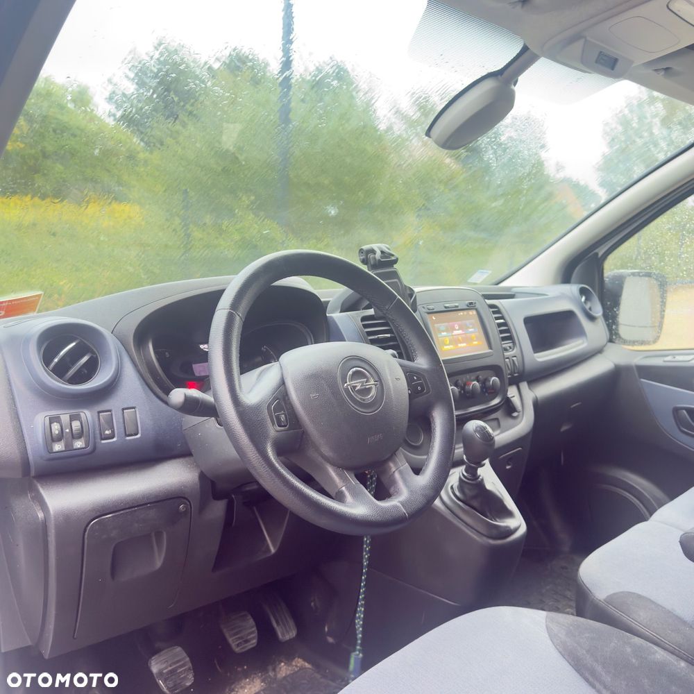 Opel Vivaro B - 17