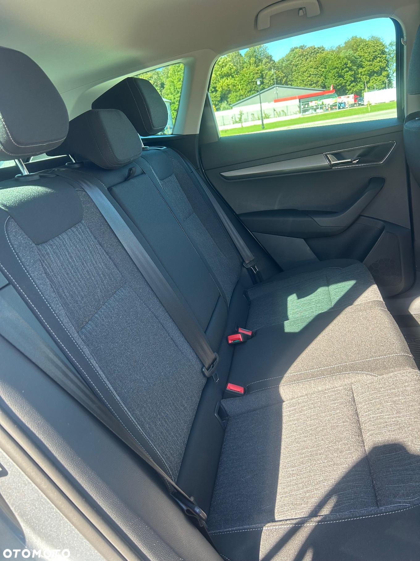 Skoda Karoq 1.5 TSI ACT 4x2 Ambition DSG - 19