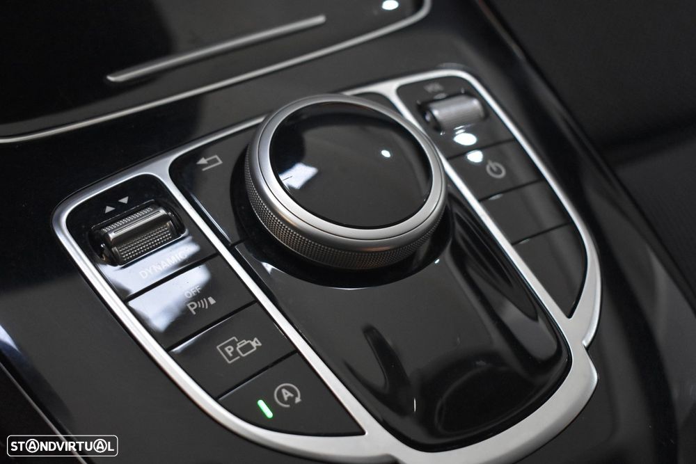 Mercedes-Benz E 220 d Avantgarde - 33