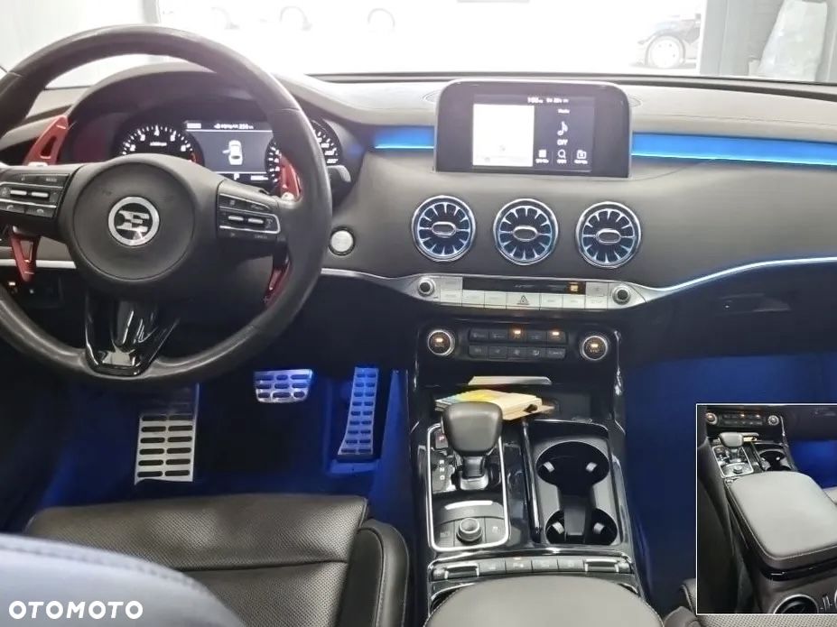 Kia Stinger 2.0 T-GDI GT Line - 6
