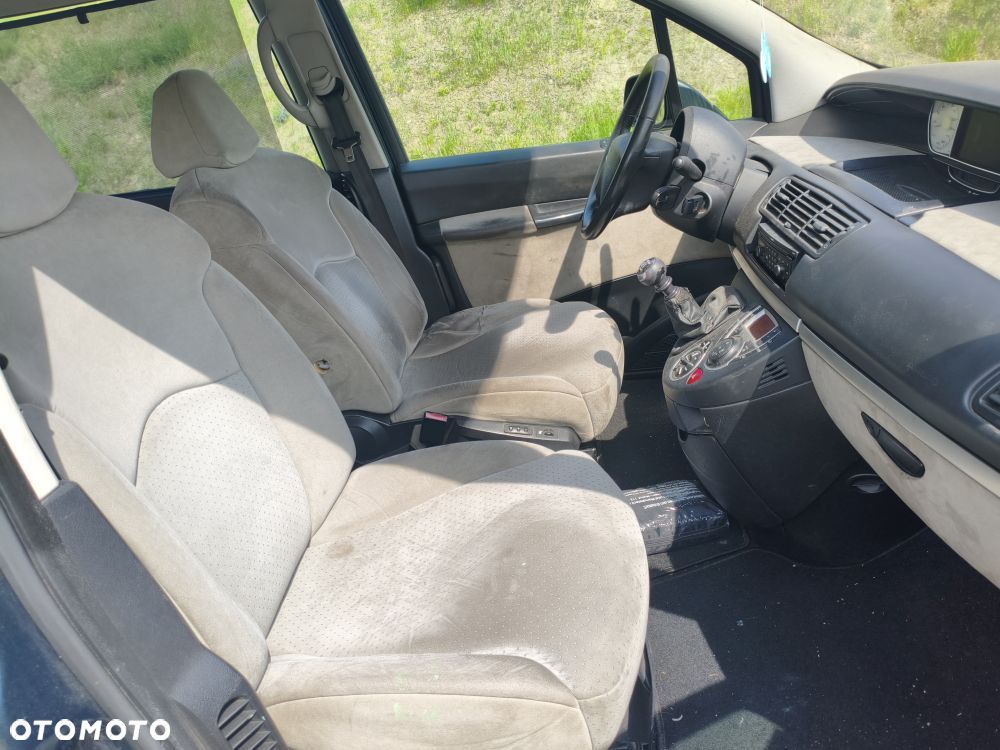 Citroën C8 2.0 HDi Exclusive - 4