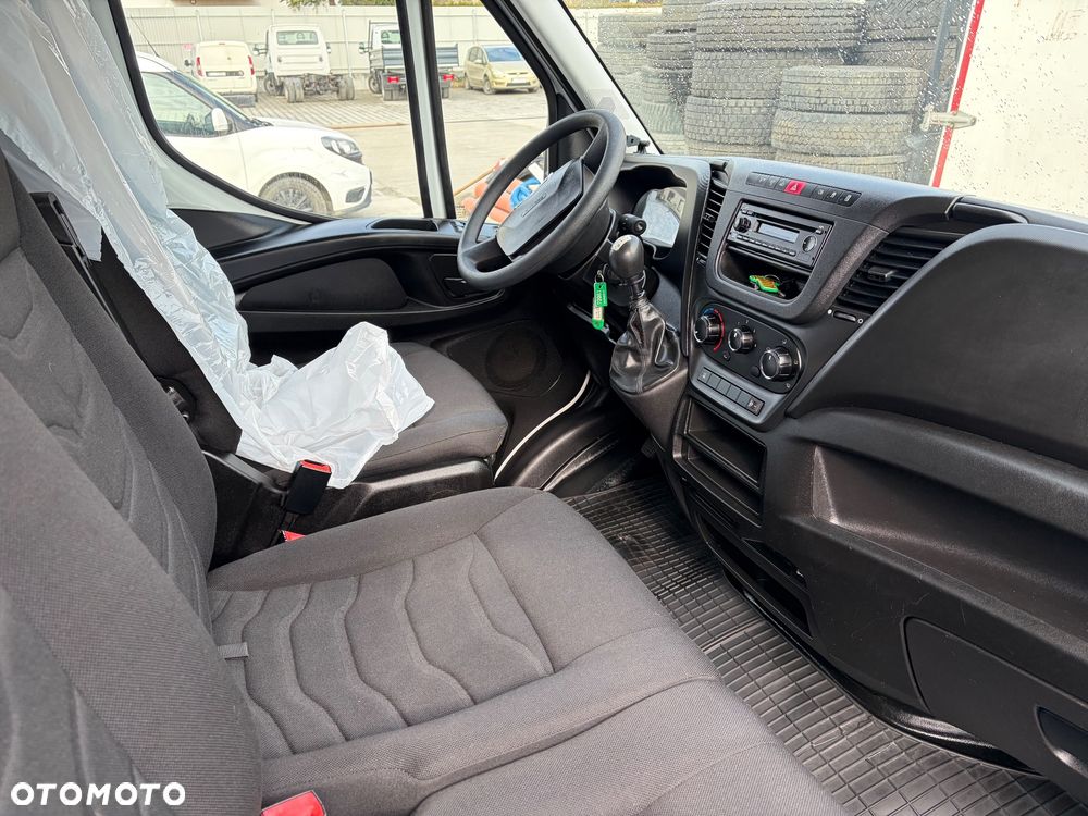 Iveco DAILY 35C13 2,3 HPI RAMA DO ZABUDOWY 3,75 ROZSTAW - 4