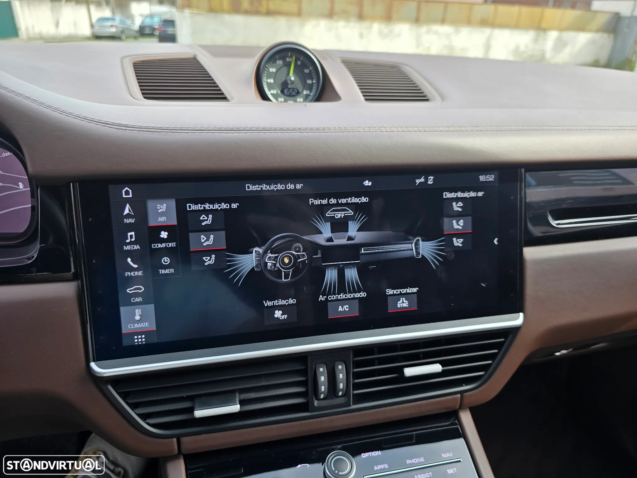 Porsche Cayenne Coupé E-Hybrid - 29