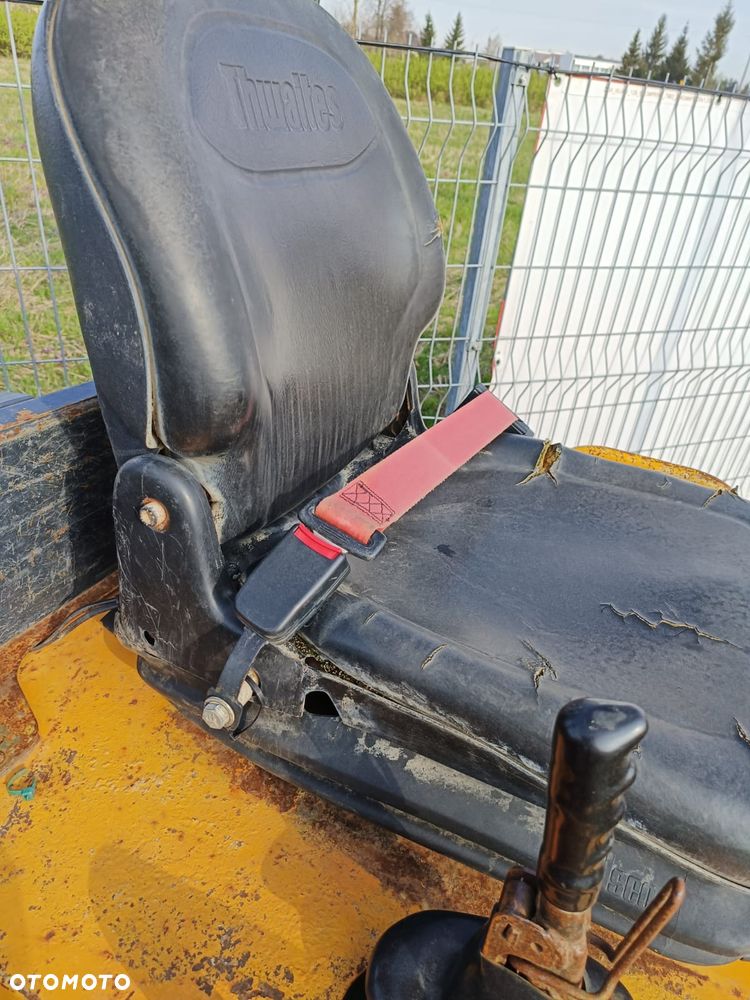 Thwaites 3 tonne - 20