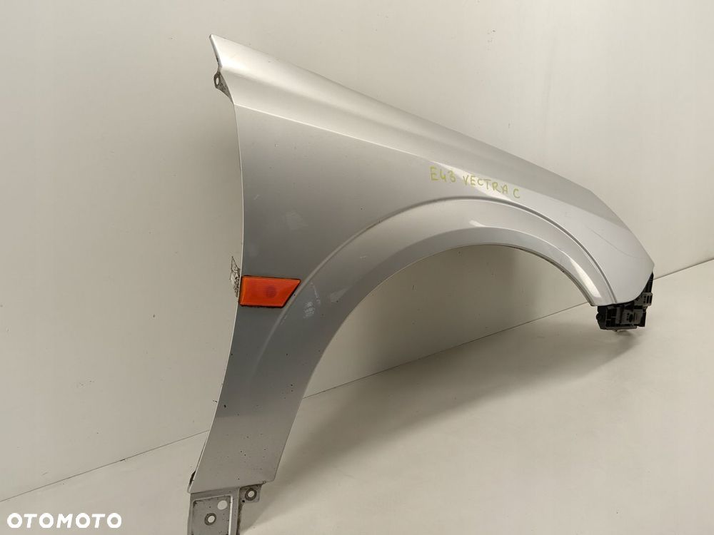 BŁOTNIK PRAWY PRZÓD OPEL VECTRA C LIFT 05-08 - 2