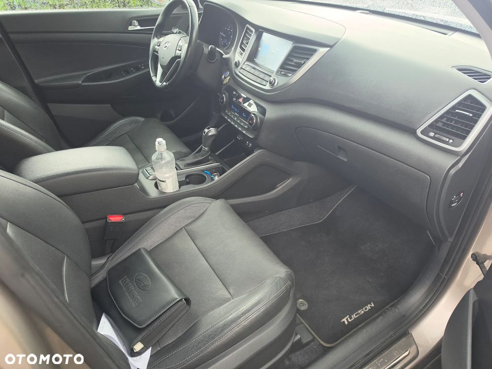Hyundai Tucson blue 1.7 CRDi 2WD DCT Premium - 8