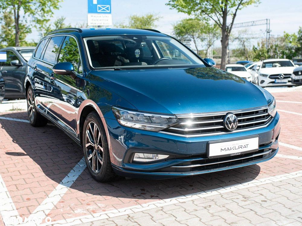 Volkswagen Passat - 4