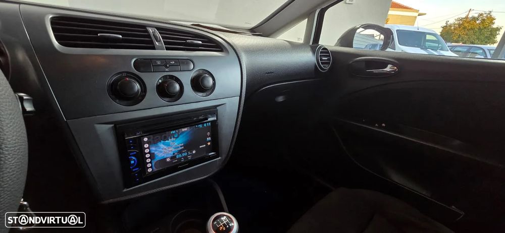 SEAT Leon 1.9 TDI DPF Sport - 9