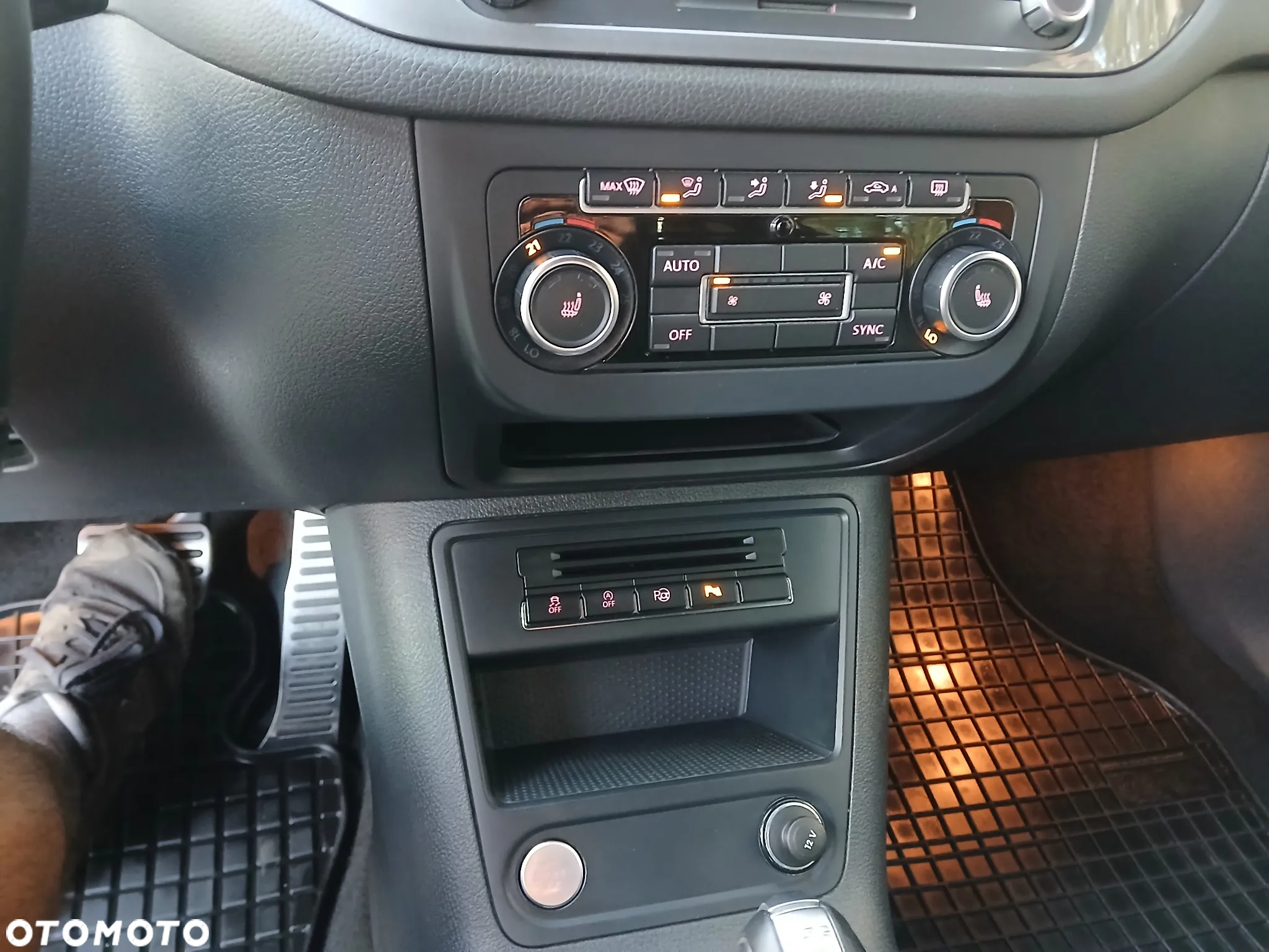 Volkswagen Tiguan 2.0 TDI 4Mot Perfectline R-Style DSG - 20