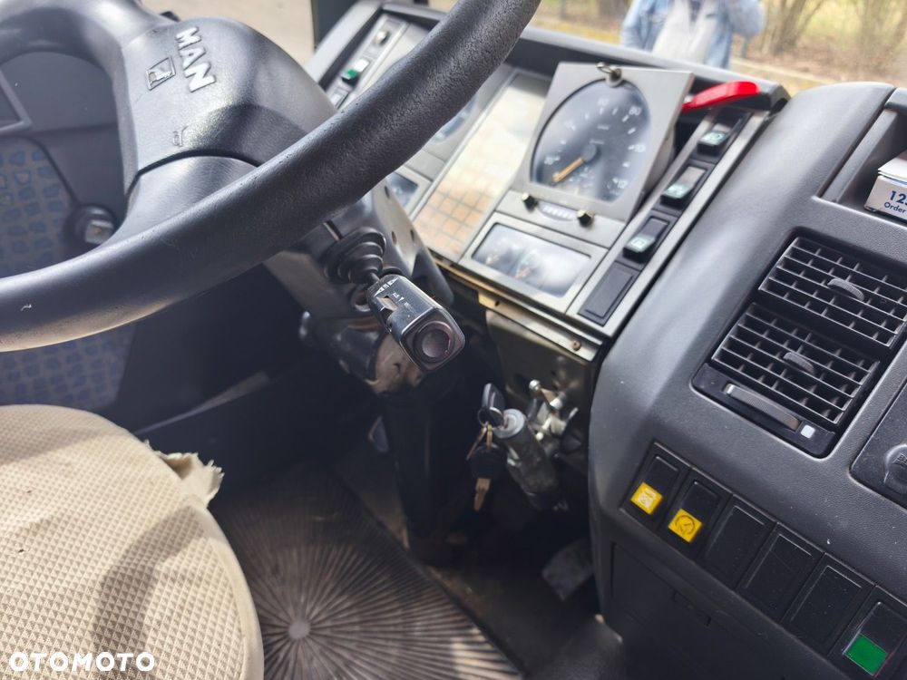 MAN Le 140 C - 23