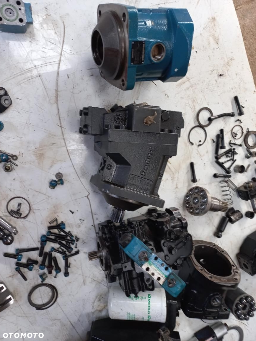 Pompa Jazdy Hydromotor Danfoss Saver H1B110 REXROTH TR 16159 BURSA MPV046, 098326,H1P089R,MERLO,DIECI,R900973819,rozdzielacz,korpus,głowica,zawór suwakowy,,sundersand,vickers,AGVM85EP.115EP,H1P078RA - 3