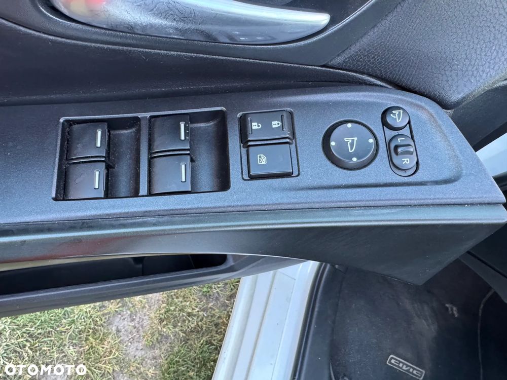 Honda Civic 1.8 i-VTEC Automatik Comfort - 10