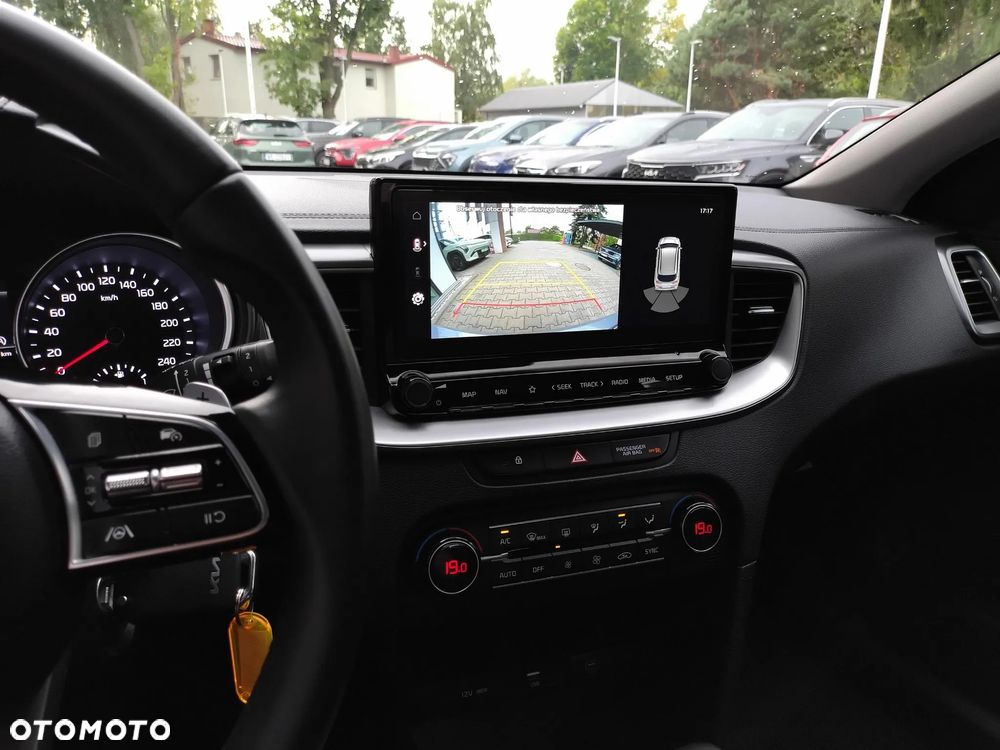 Kia Ceed 1.5 T-GDI M DCT - 20