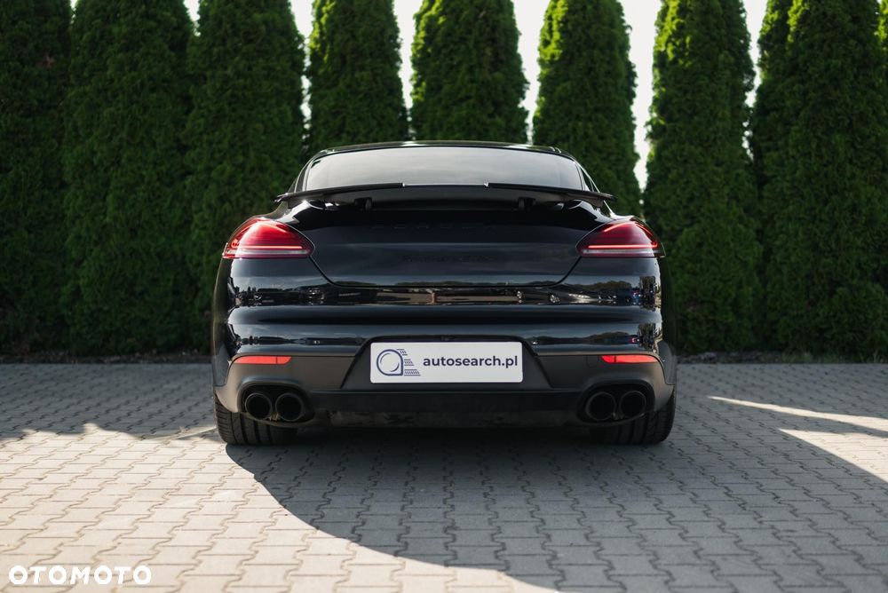 Porsche Panamera - 5