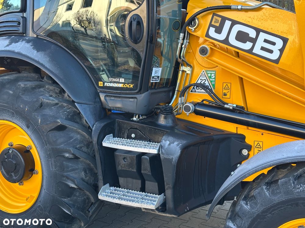 JCB 3CX PLUS 109hp Powershift + Torquelock (Contractor) - 27