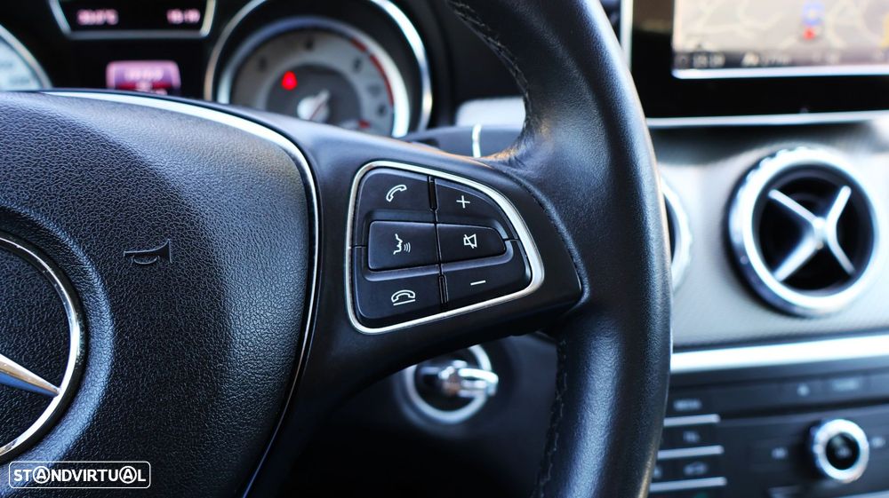 Mercedes-Benz GLA 220 d - 20