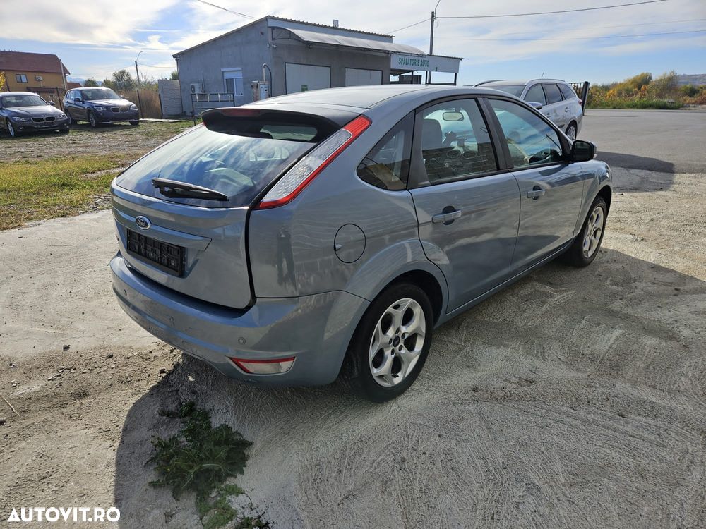 Ford Focus - 9