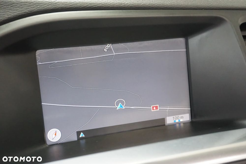 Volvo V60 D4 Geartronic Momentum - 34