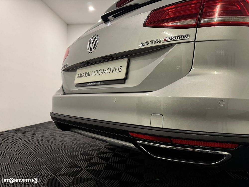 VW Passat Alltrack 2.0 TDi 4Motion - 25