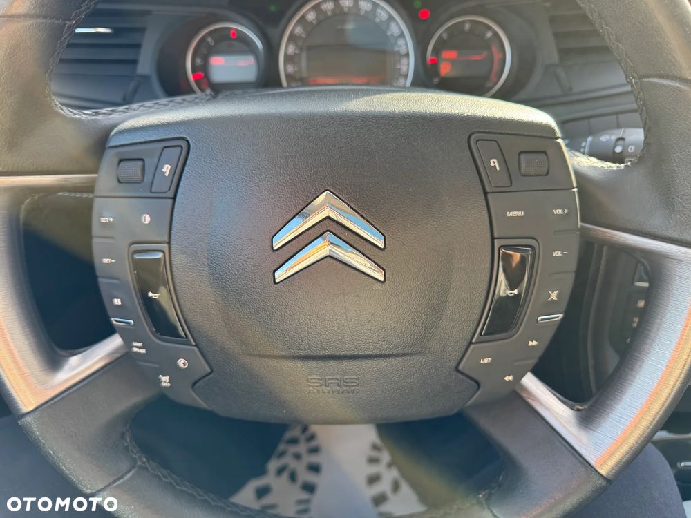 Citroën C5 Tourer HDi 165 FAP Exclusive - 24