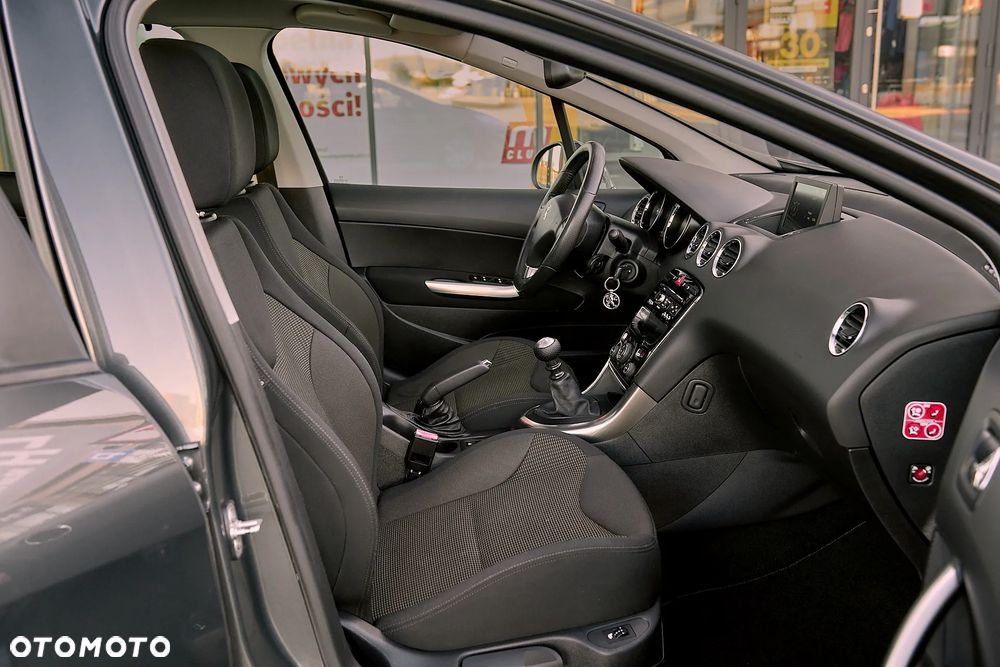 Peugeot 308 HDi FAP 150 Business Line Niveau 2 - 17