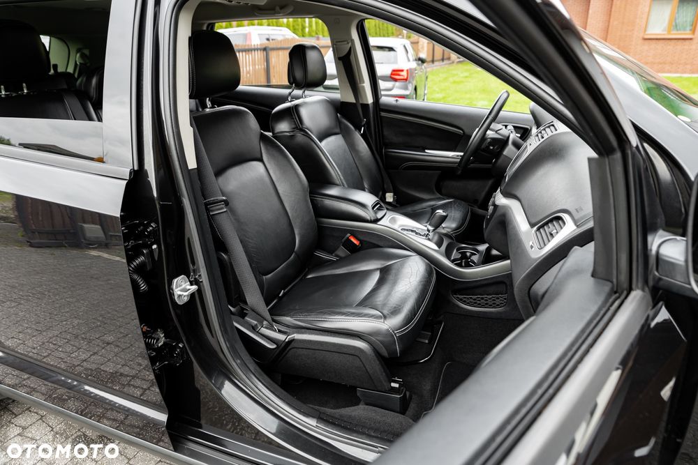 Fiat Freemont 3.6 V6 Lounge - 24