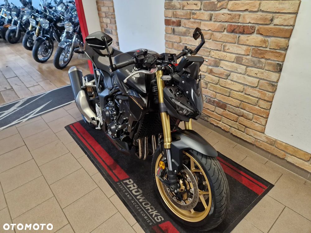Honda Hornet - 19