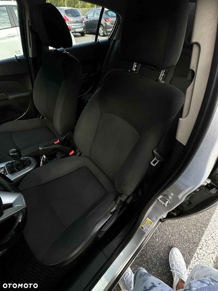 Chevrolet Cruze 1.6 LT - 8