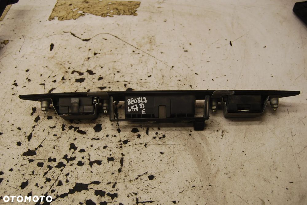 PODŚWIETLENIE TABLICY BLENDA KLAPY 8E0827657G AUDI A6 C6 KOMBI A4 B7 8E0827657H 8E0827657D - 8