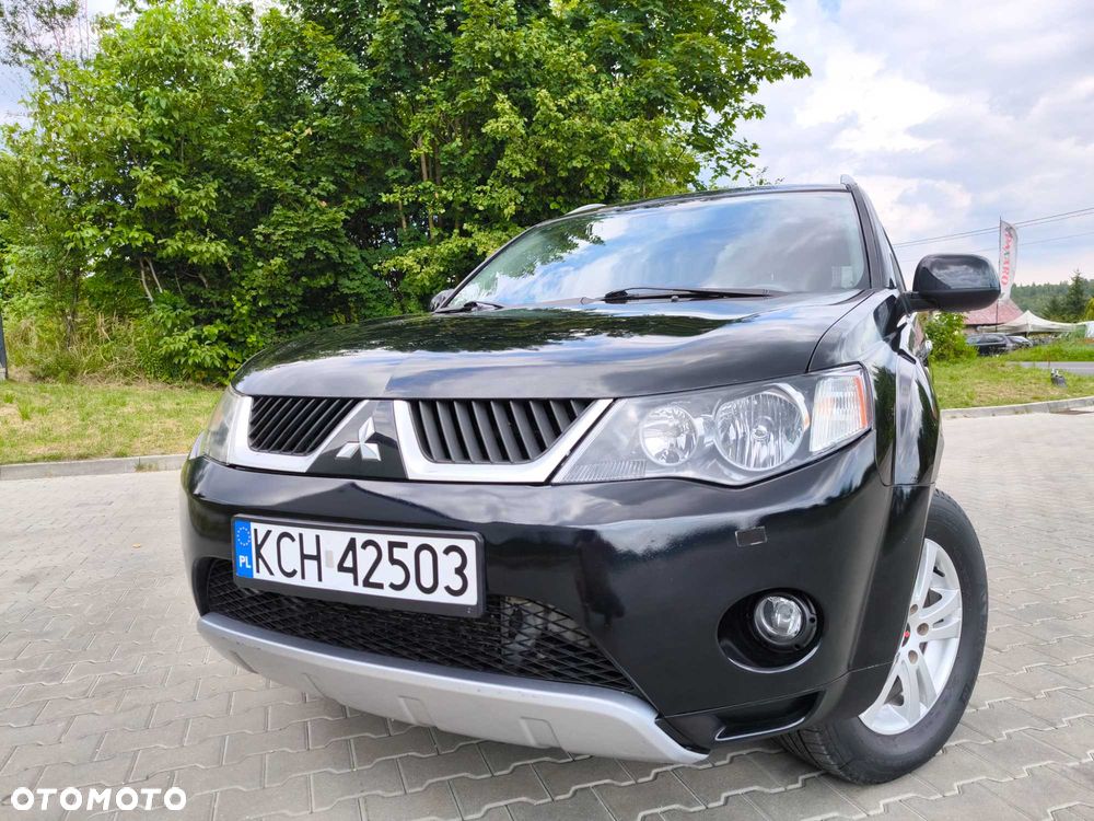 Mitsubishi Outlander - 1