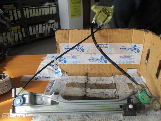 Elevador Sem Motor 974827102 RENAULT LAGUNA SW 2008 5P TE - 3