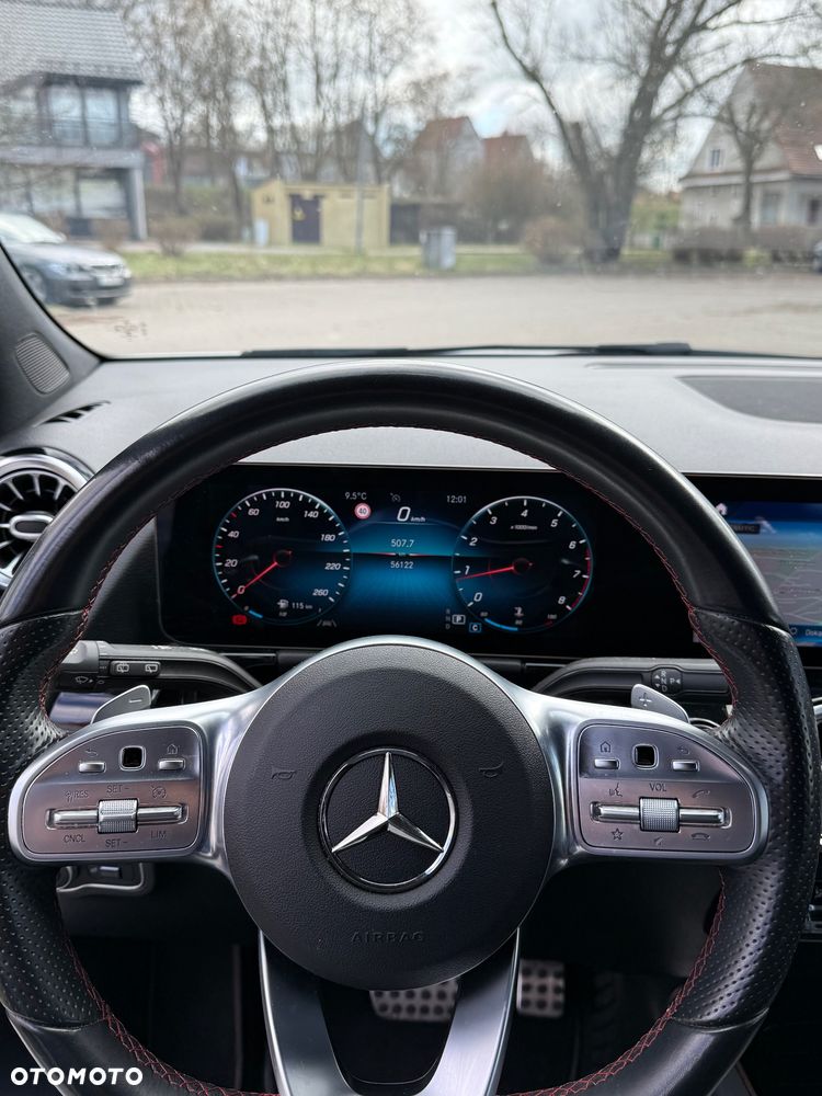Mercedes-Benz GLA 200 AMG Line - 10