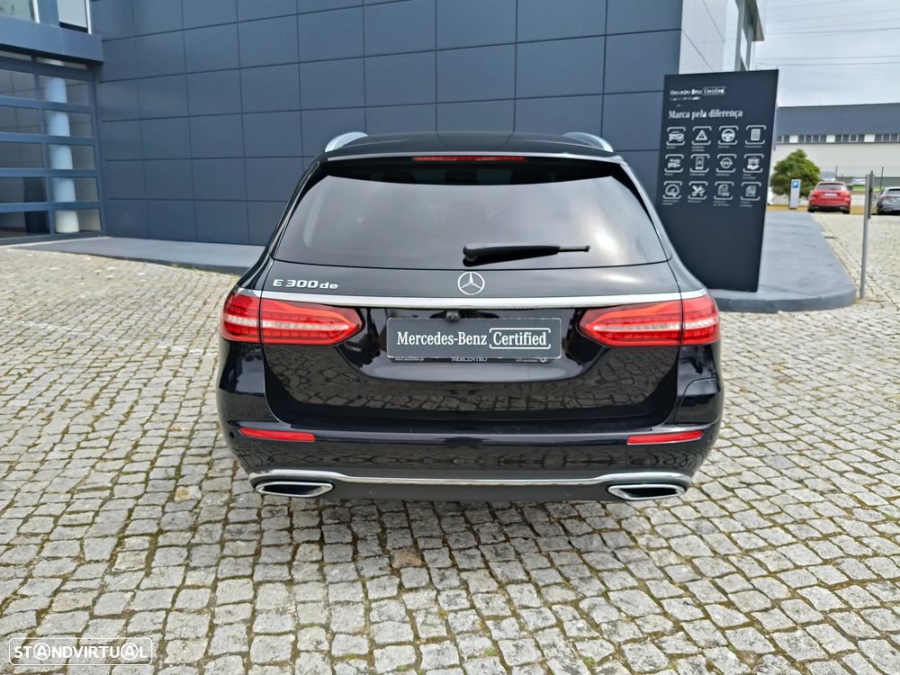 Mercedes-Benz E 300 de Avantgarde 4Matic - 15