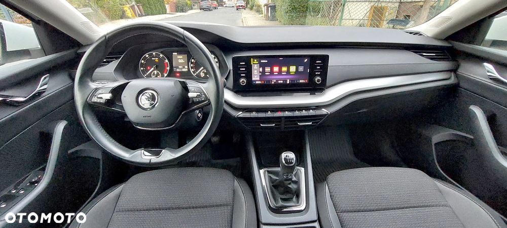 Skoda Octavia 1.5 TSI ACT Ambition - 9