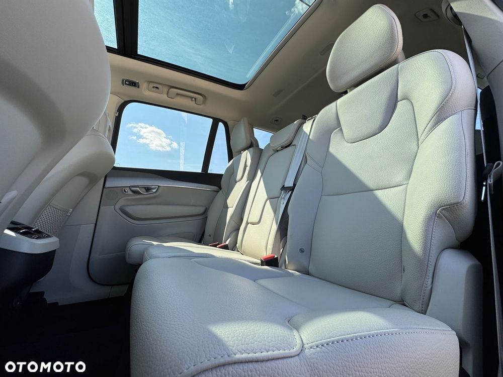 Volvo XC 90 - 19