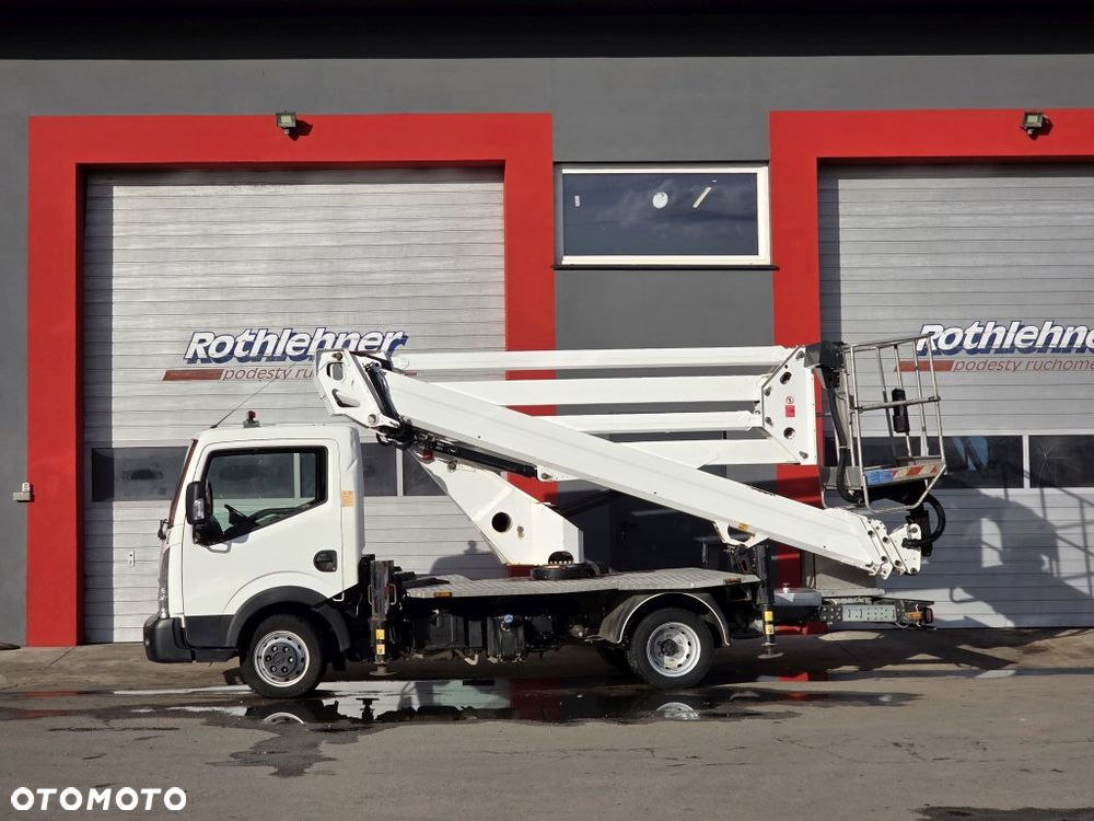 Nissan Cabstar / Oil&Steel 2413 - 1