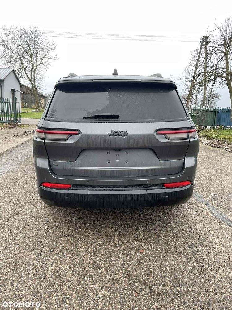 Jeep Grand Cherokee - 4