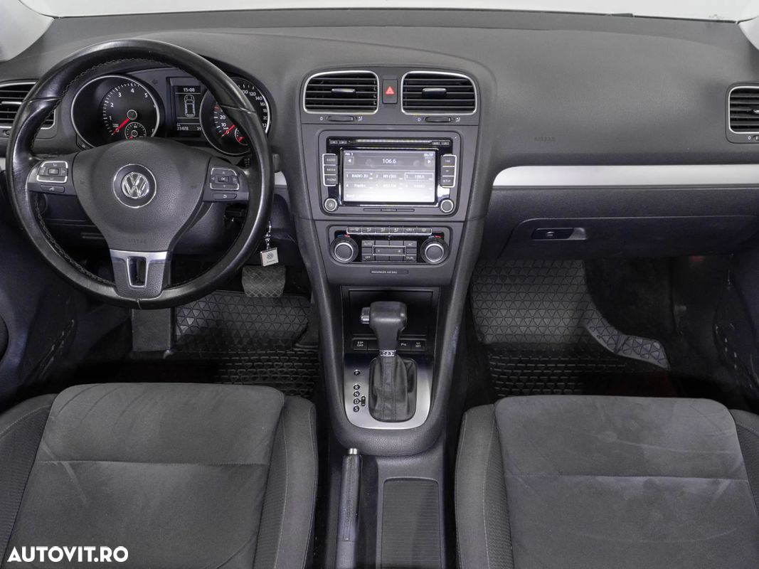 Volkswagen Golf - 11