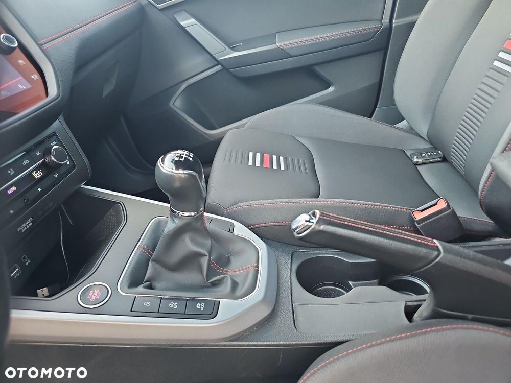 Seat Arona - 23