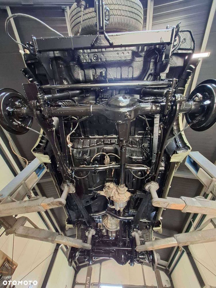 Suzuki Jimny - 29