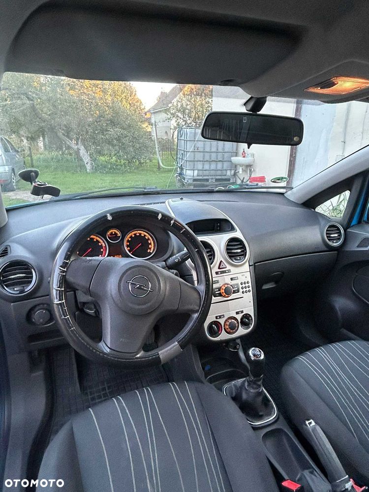 Opel Corsa - 7