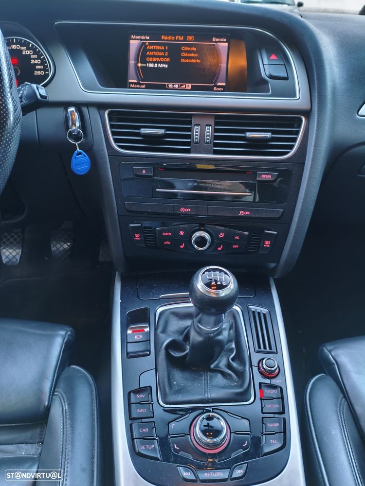 Audi A4 Avant 2.0 TDI DPF S line Sport Pack - 7